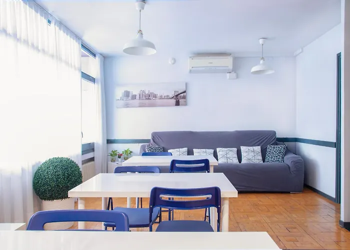 Barcelona City Street HostalHostel